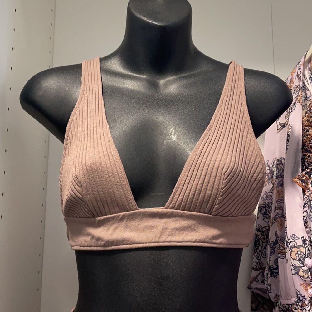 Revolve lounge set - Picture 9 of 10